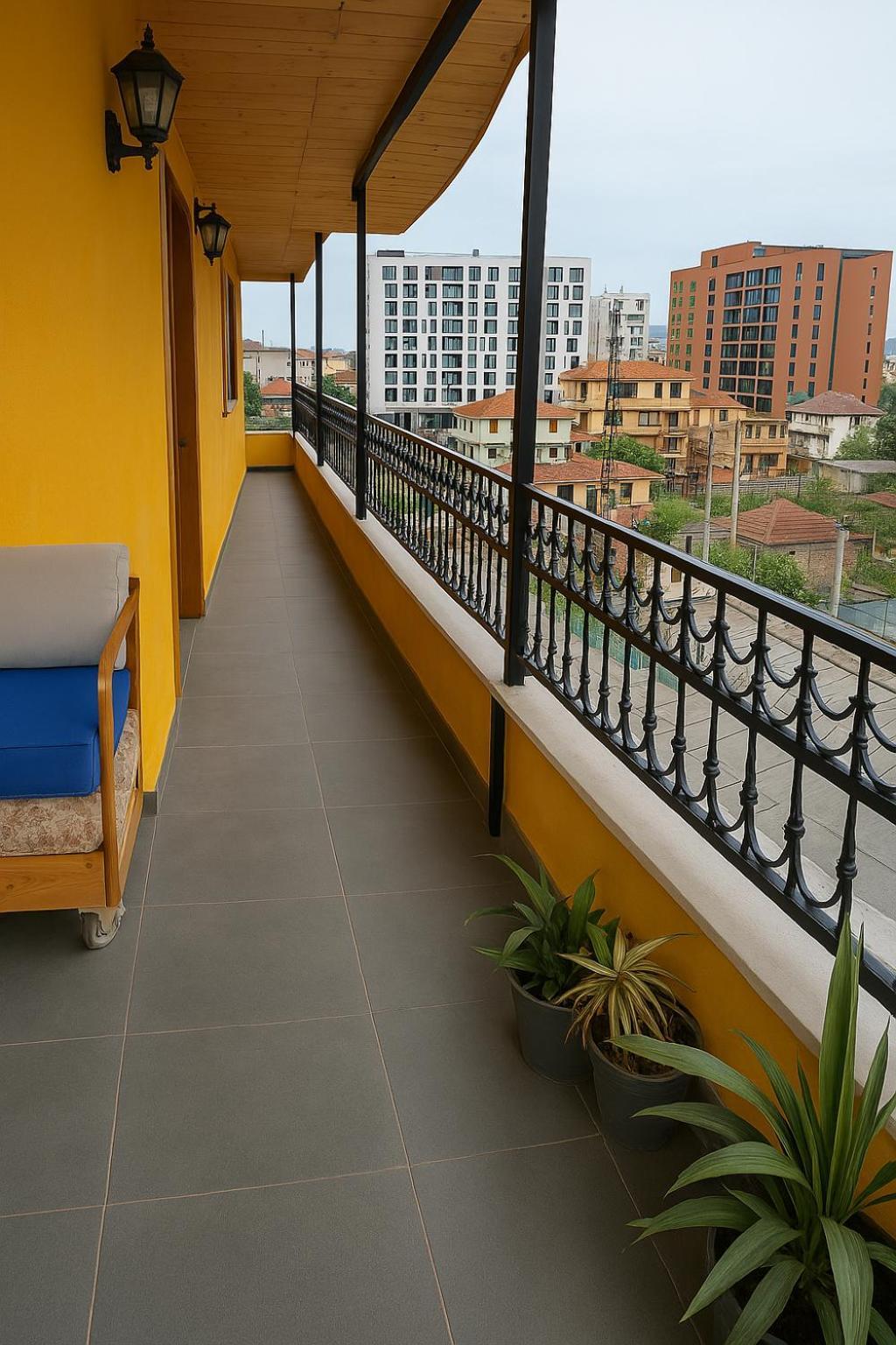 Cozy Big Apartment With Balcony Tirana Exterior photo